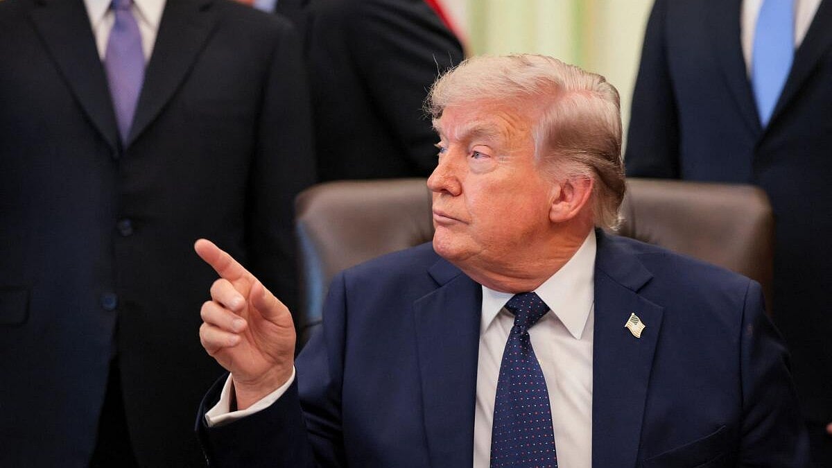 Iran Defends India After Trump's 'Hellhole' Remark, Invites Him to Visit