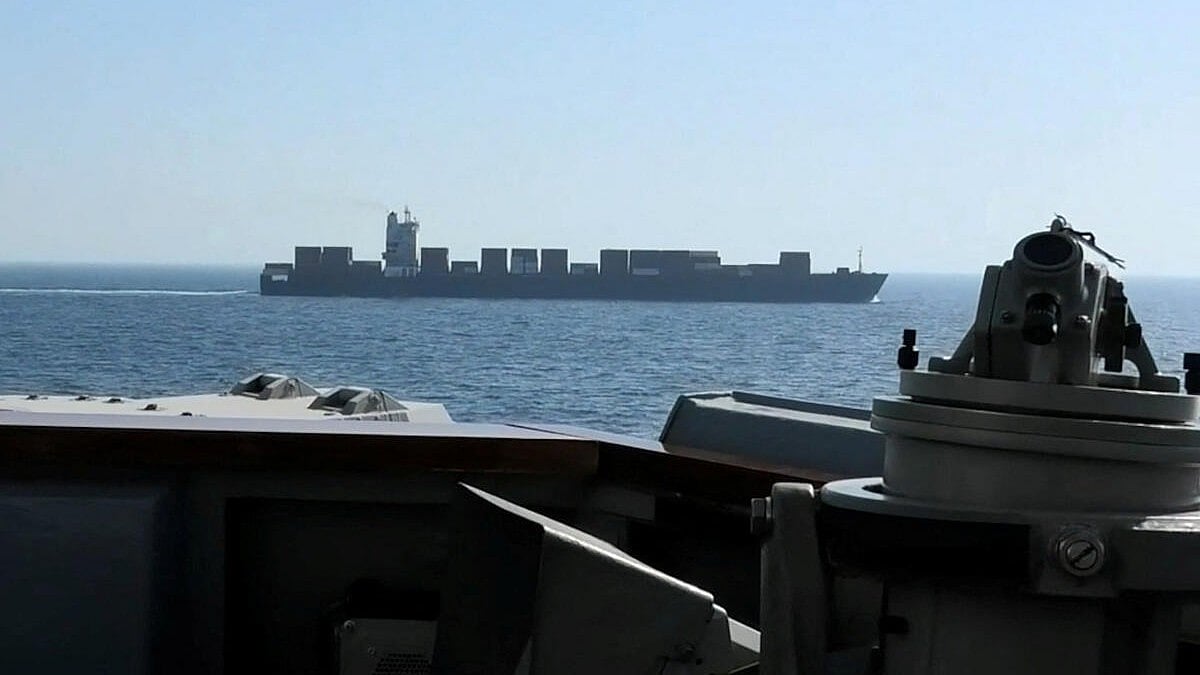 Arabian Sea: US Marines board merchant ship amid Iran blockade tensions