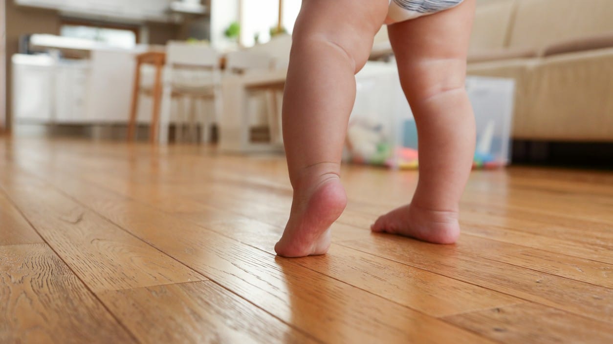 Toddler rescued from hotel in Kochi after distress alert; handed over to CWC care