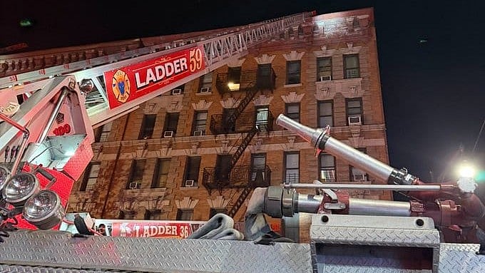 Three killed and 14 injured in Manhattan fire