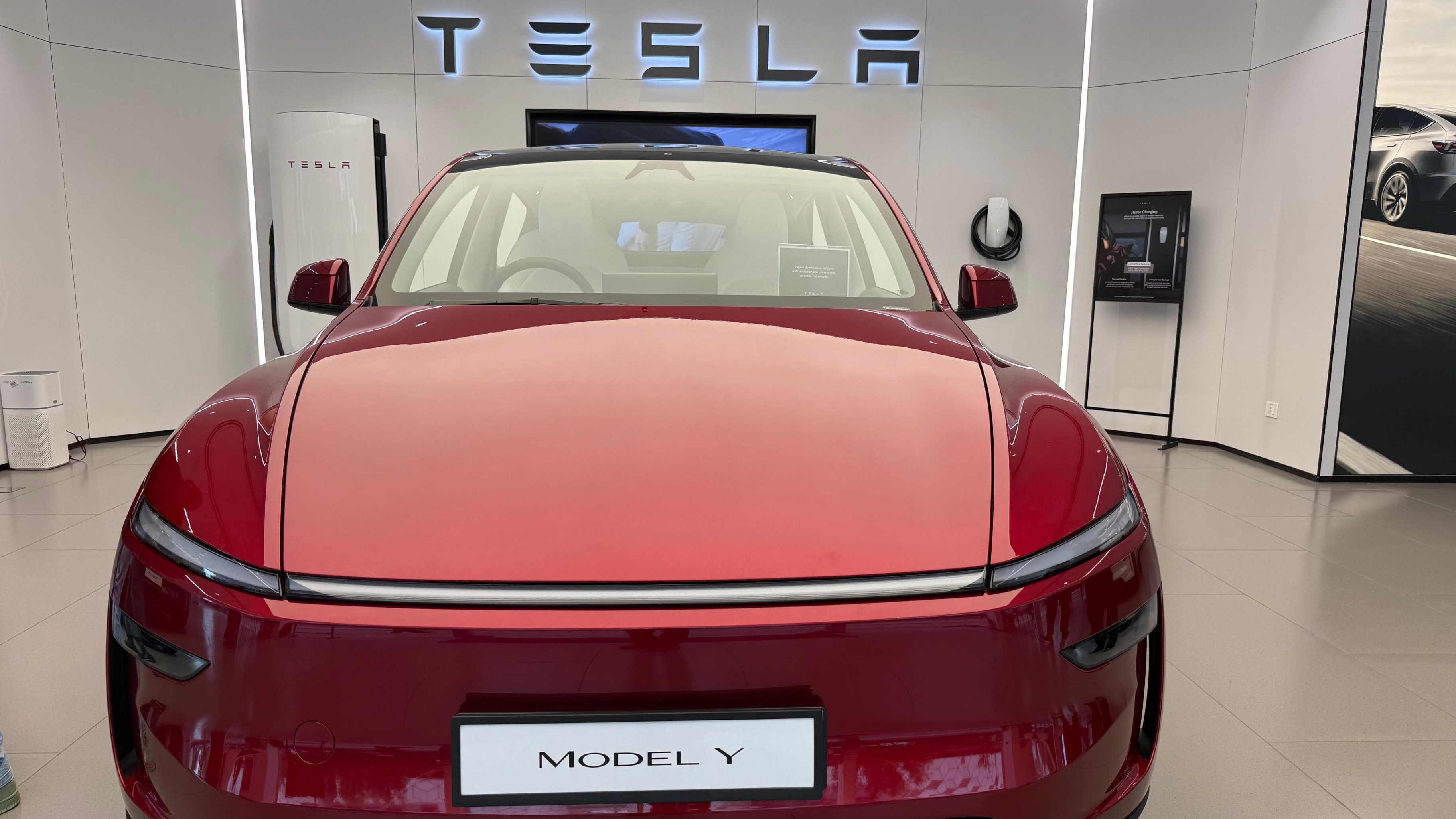 Tesla Bengaluru Centre: New Experience for EV Enthusiasts, Model Y & YL ...