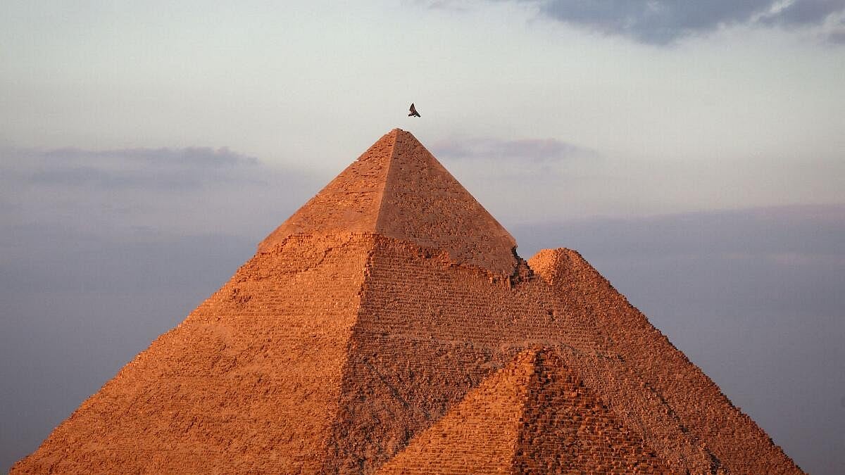 Giza Architecture: Great Pyramid Built with Quake Resistance