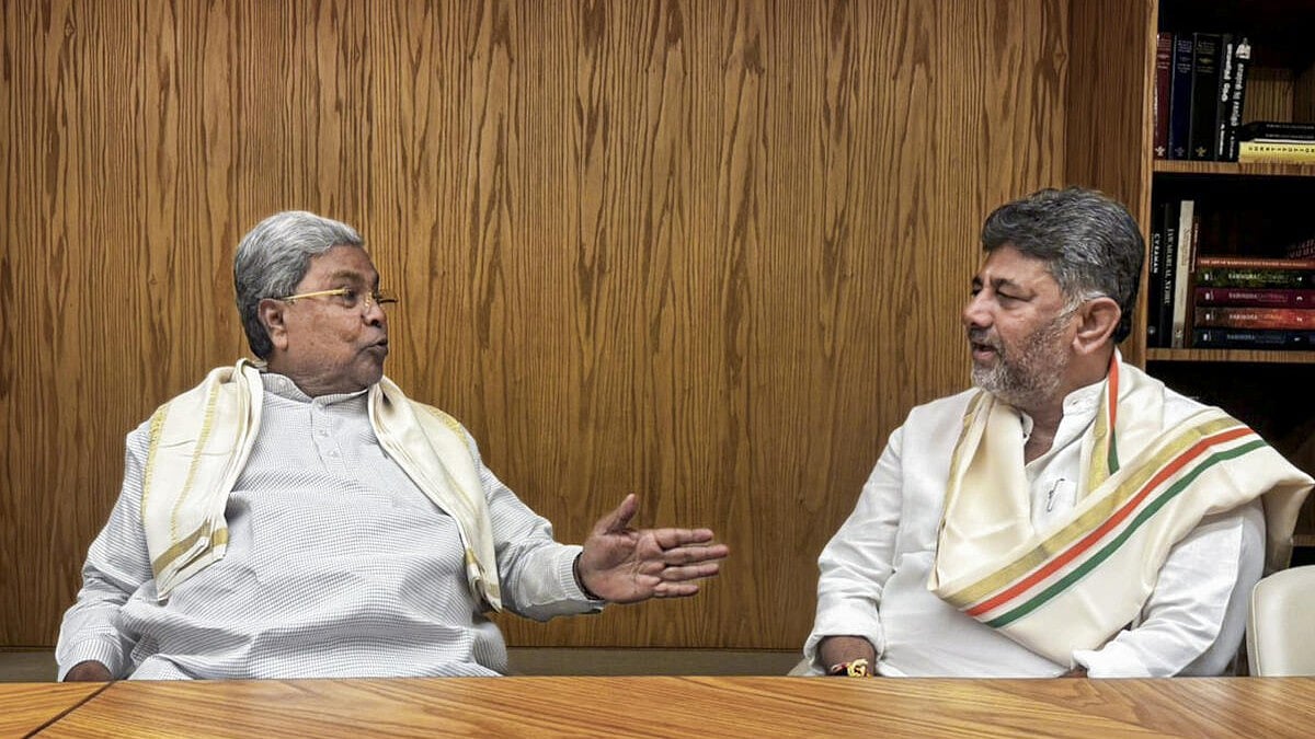 कर्नाटक: कैबिनेट विस्तार समारोह से सिद्धारमैया की अनुपस्थिति ने छेड़ी नई बहस, डीके शिवकुमार ने कहा 'सब ठीक है'