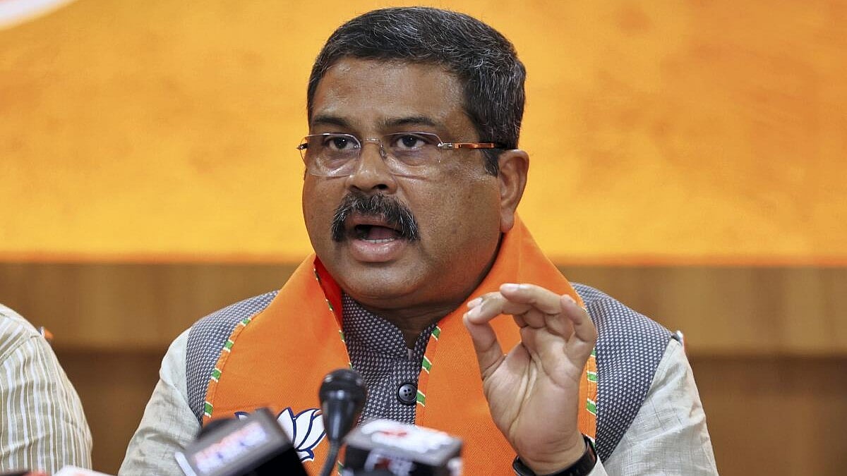 CBSE 3-language policy to roll out gradually; Classes 7-9 to continue ...