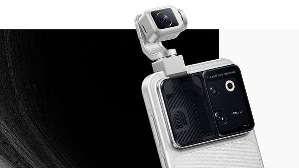 Honor Robot Phone: Motorised camera, 200MP sensor & AI gestures revealed