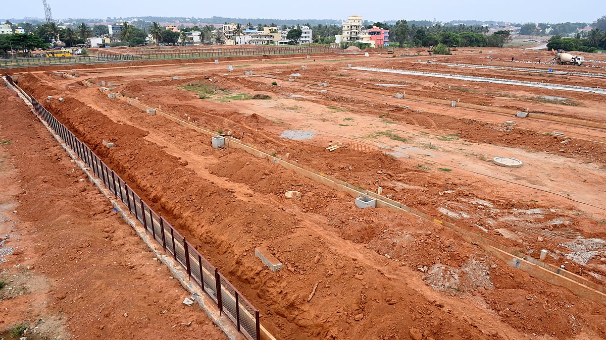 Karnataka CM to hand over site allotment letters to landowners who ...