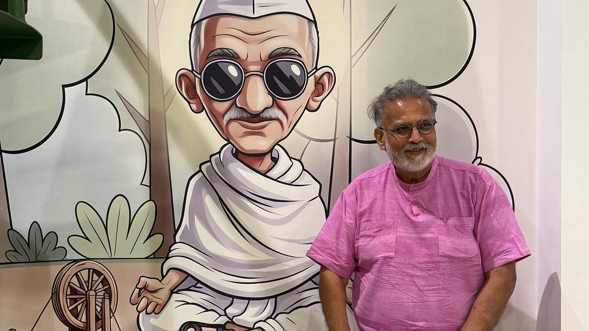 Tushar Gandhi: Mahatma Gandhi's kin to lead Mumbai protest on October 10