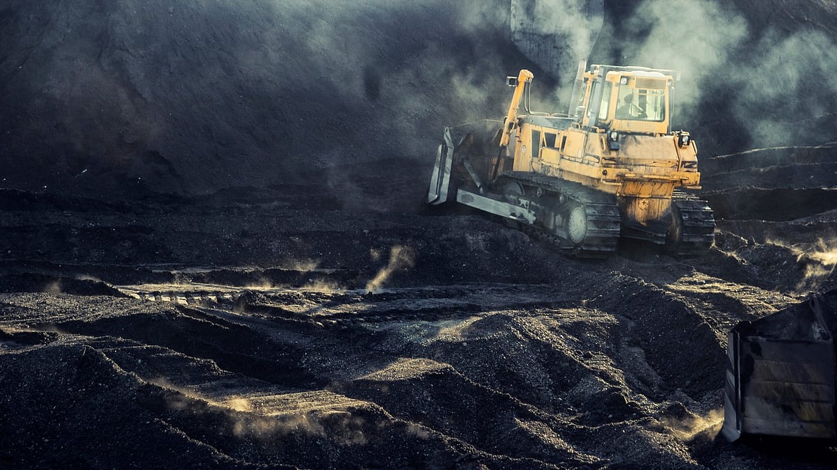 Workers trapped at coal mine in Bengal after pulley system develops ...