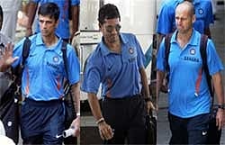L-R: Rahul Dravid, Sachin Tendulkar and Coach Gary Kirsten on arrival at Colombo airport.