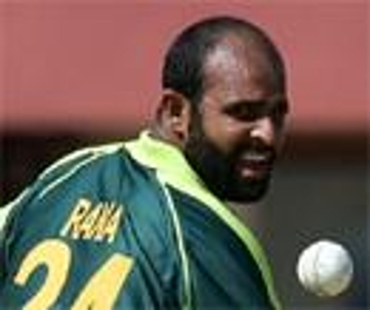 Rana Naved hits back at charges of ball tampering