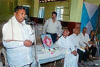 Union Minister of State for Railways K H Muniyappa addressing the funeral ceremony of Shanthi Olivera who was killed in Mangalore air tragedy, on Tuesday at Gangolly Roman Catholic church near Kundapur.