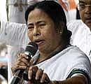 Maoists hand suspected in train derailment: Mamata