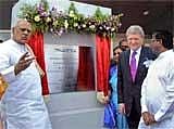 Andhra Pradesh Chief Minister K. Rosaiah (L) along with Minister for Major Irrigation Ponnala Lakshmaiah (R) and Chairman & Co-CEO of Tishman Speyer USA, Jerry Speyer (2nd R) during the inauguration of Wave Rock Phase I & Launch of Phase-II of Tishman Speyer park at Nanakramguda in Hyderabad on Tuesday. PTI