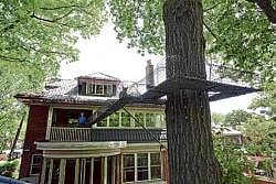 A catio built in Toronto. (Steve Payne/The New York Times)
