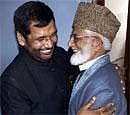 LJP chief Ramvilas Paswan meets hardliner separatist leader Syed Ali Shah Geelani in Srinagar on Tuesday. PTI