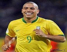 Brazil great Ronaldo confirms retirement