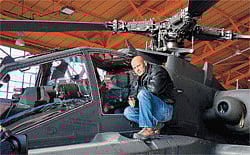 host Wills Willis in Triggers.