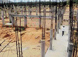 Going nowhere: Work on the Bangalore University post-graduate centre at Mangasandra near Kolar came to a standstill three months ago. dh photo