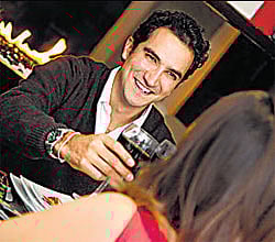 Lunch with ex-flame may sour relationship