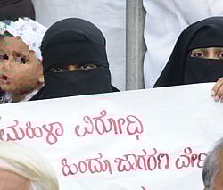 Moral policing: Centre slams Karnataka Govt's inaction