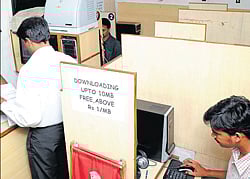 Researchers have estimated that hundreds of thousands of people in China work part-time to post comments and share content that reinforces state ideology. Many of them are low-level employees at government departments and party organizations.