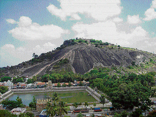 SPIRITUAL SPACE Shravanabelagola has a pond flanked by two hills,Vindhyagiri and Chandragiri.  (Photo by the author)
