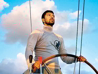First Indian on non-stop solo trip across seven seas