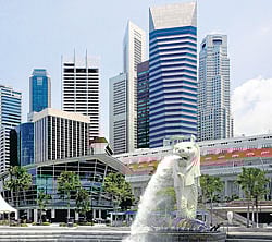 Melting pot A statue of Merlion, which personifies Singapore