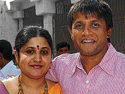 A file photo of actor Vijay with wife Nagaratna.