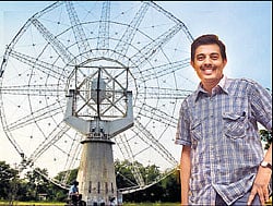 Dipanjan Mitra in front of Giant Meter-wave Radio Telescope in Pune.