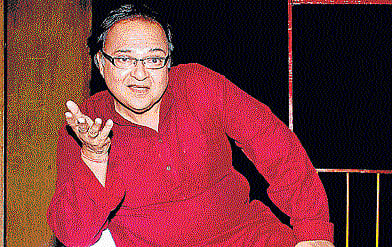 The buffoon gives  a social 'massage'