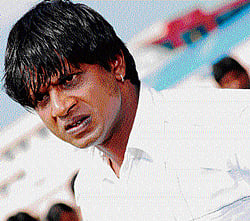 A scene from the film Rajini Kantha