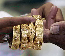 Control your lust for gold, says PC