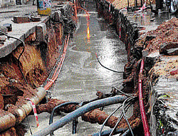 Till September 2012, 16.3 km of roads had been dug up in different parts of the City.