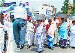 Credit for marines' return not government's alone: Opposition