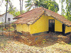 The police outpost in Thithimati is in a pathetic condition. dh photo