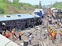 Rescue work in progress at the accident spot in Sitheri near Arakkonam where nine coaches of the Muzaffarpur-Yesvantpur Express derailed, on Wednesday morning. Pti