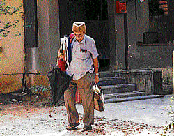 Legend lives on: An undated photo of Srinivos from Deccan Herald archives.