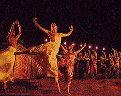 Fusion Dancers from Sadhya dance company celebrate World Dance Day.
