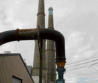 Rising Emissions: Continuing reliance on coal, which fuels this power plant in Germany, is driving carbon dioxide levels in the atmosphere ever higher.(Photo: Jim Wilson/NYT)