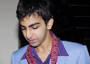 Shah he sought to understand how the SpaceX CEO is able to manage multiple companies. 