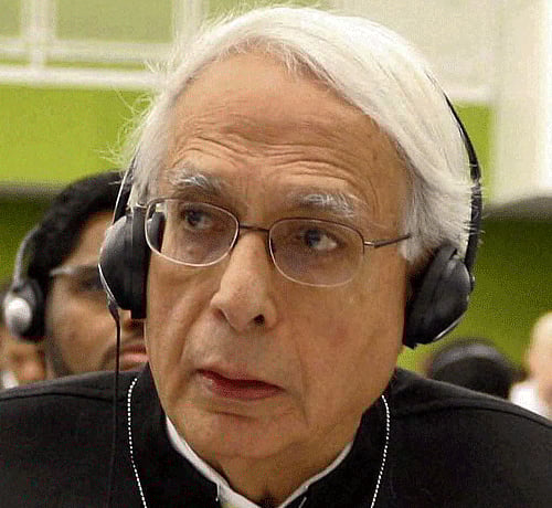 Senior Congress leader V C Shukla. File Photo