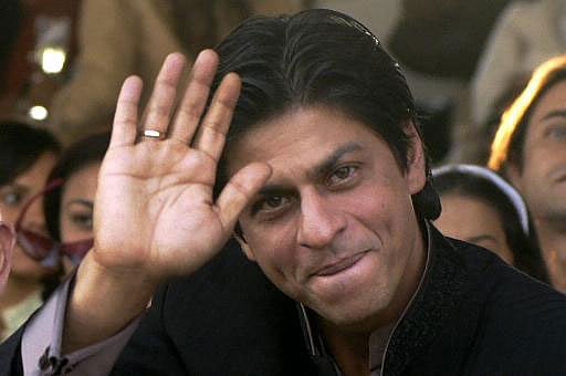 SRK undergoes shoulder surgery, it's successful