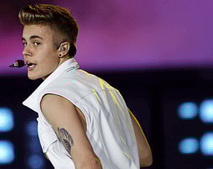 Justin Bieber reaches 40 million Twitter followers