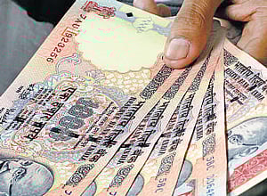 Rupee struggles, officials waffle, markets fret