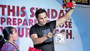 Amazed: Rahul Kharbanda along with a member of the  audience.