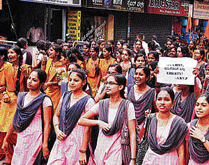 Taking to streets: Students take part in a rally against the gang-rape of a medical student  at Manipal, in Udupi on Monday . KPN