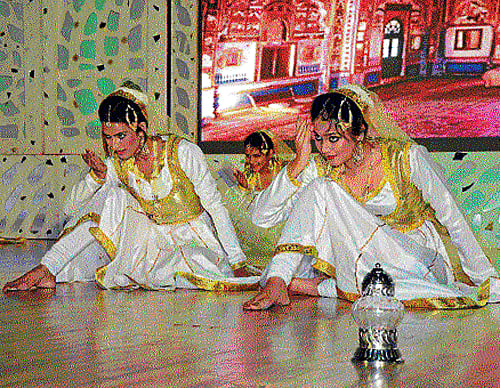 Style: Classic Bollywood Mujra group were the finest performers of the evening.