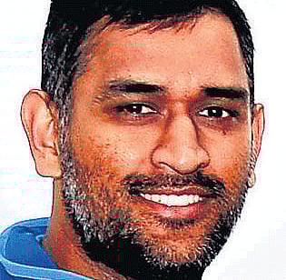 'Fit-again' Dhoni likely to play final in place of Vijay