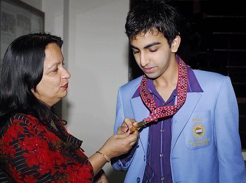 Advani Pankaj along with his Mother Kajal. DH File photo